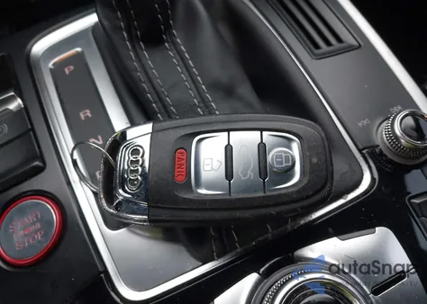 2014 Audi S5 Premium Plus из США, поврежденный, VIN WAUCGAFRXEA052061